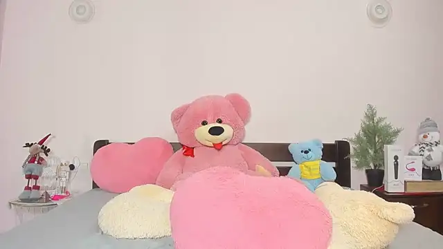 Snapshot of Annatrybebetter chatting on 12/26/24, 09:15 Annatrybebetter online show from 12/26/24, 09:15