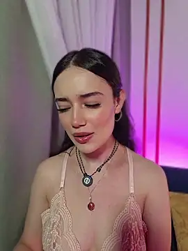 Snapshot of Kate_Amaretto_ chatting on 04/05/26, 01:25 Kate Amaretto online show from 04/05/26, 01:25