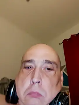 Snapshot of Jens7979 chatting on 04/25/26, 02:25 Jens7979 online show from 04/25/26, 02:25