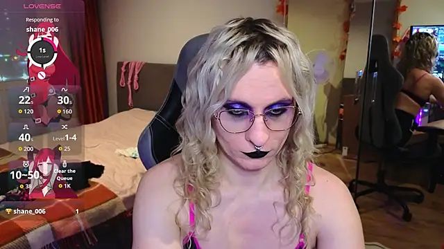 Lori Myaf online show from 11/08/25, 02:06