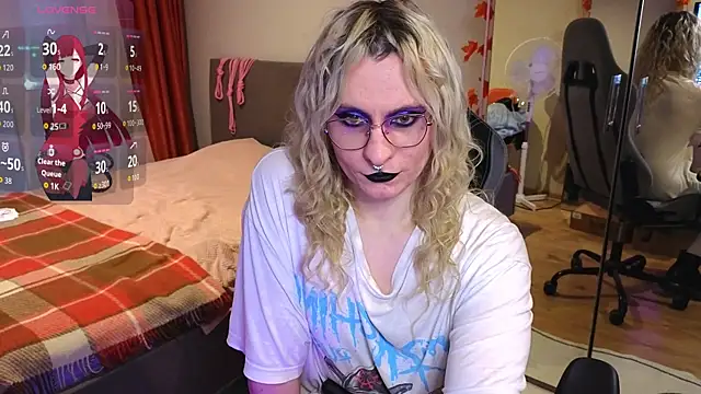 Lori Myaf online show from 11/12/25, 01:44