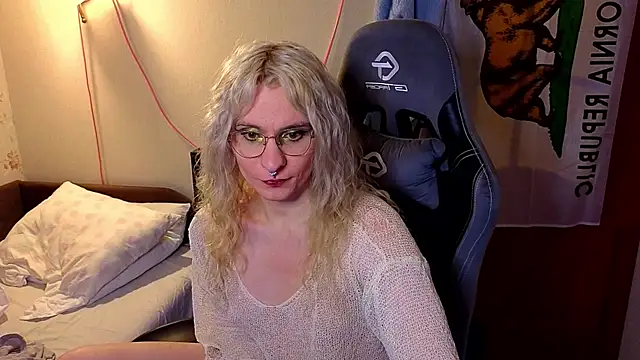 Snapshot of Lori_Myaf chatting on 03/26/26, 05:07 Lori Myaf online show from 03/26/26, 05:07