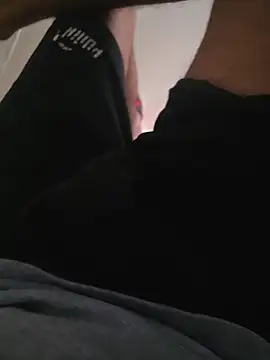 Snapshot of surfer_fun29 chatting on 12/18/25, 02:50 surfer fun29 online show from 12/18/25, 02:50