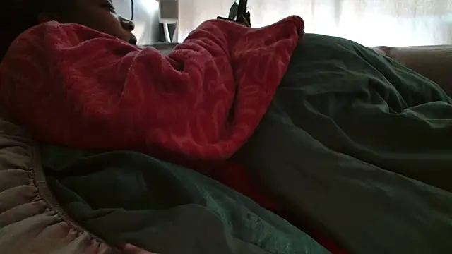 Snapshot of ROXYNL chatting on 02/14/25, 08:31 ROXYNL online show from 02/14/25, 08:31