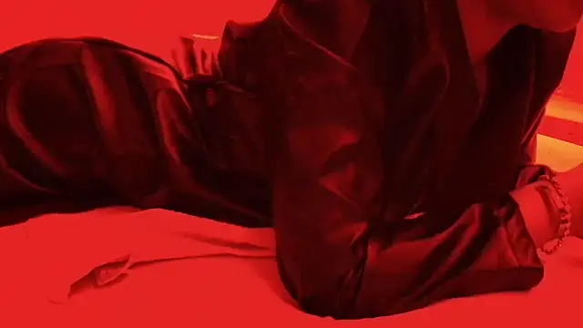 Snapshot of ROXYNL chatting on 02/16/25, 05:59 ROXYNL online show from 02/16/25, 05:59