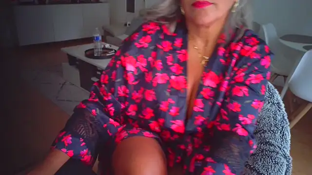 sarametisse26 online show from 09/24/25, 06:39