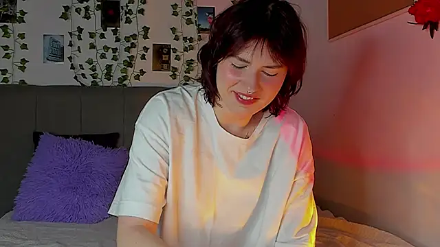 miss Lizzy online show from 12/14/24, 01:17