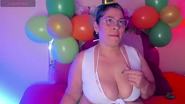 desire matture online show from 03/17/25, 08:19