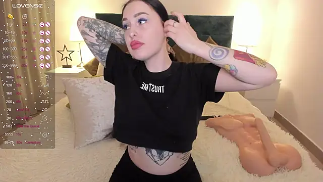 missAngellina online show from 01/16/25, 02:51