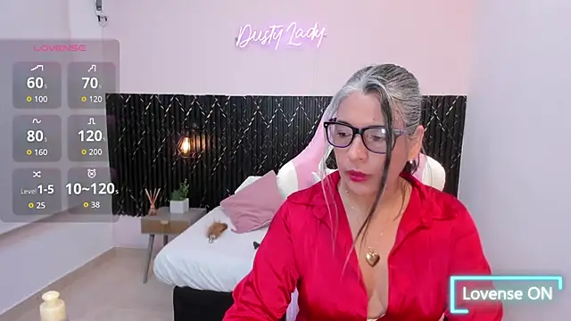 Snapshot of tammy_lynn69 chatting on 11/29/25, 05:49 tammy lynn69 online show from 11/29/25, 05:49