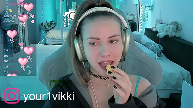 Vikki Cheese online show from 12/16/24, 01:31