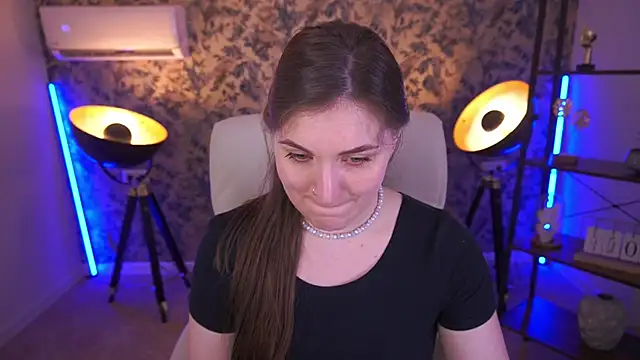 EmmyCharmm online show from 07/21/26, 06:38