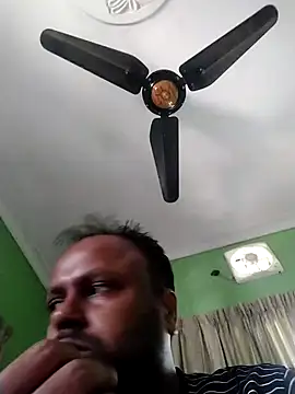 Snapshot of Niladri1410 chatting on 12/24/24, 04:55 Niladri1410 online show from 12/24/24, 04:55