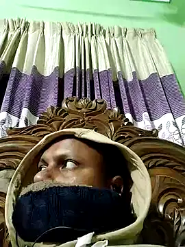 Snapshot of Niladri1410 chatting on 12/28/24, 04:09 Niladri1410 online show from 12/28/24, 04:09