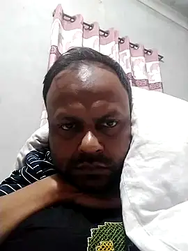 Snapshot of Niladri1410 chatting on 01/23/25, 05:42 Niladri1410 online show from 01/23/25, 05:42