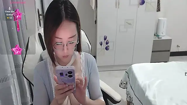 Snapshot of -orange_ chatting on 07/15/26, 03:12 -orange online show from 07/15/26, 03:12