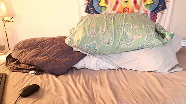 Snapshot of xxpixeyxx chatting on 03/10/25, 01:10 xxpixeyxx online show from 03/10/25, 01:10