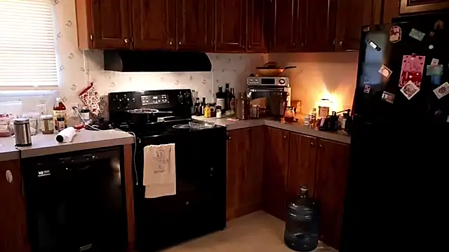 Snapshot of xxpixeyxx chatting on 09/11/25, 08:09 xxpixeyxx online show from 09/11/25, 08:09