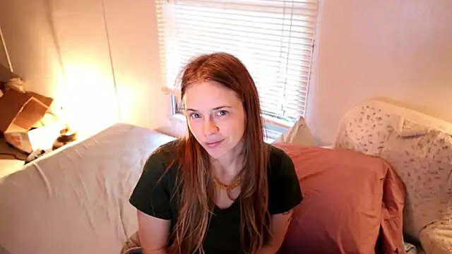 Snapshot of xxpixeyxx chatting on 09/21/25, 01:35 xxpixeyxx online show from 09/21/25, 01:35