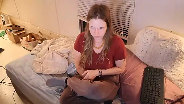 Snapshot of xxpixeyxx chatting on 09/26/25, 09:13 xxpixeyxx online show from 09/26/25, 09:13