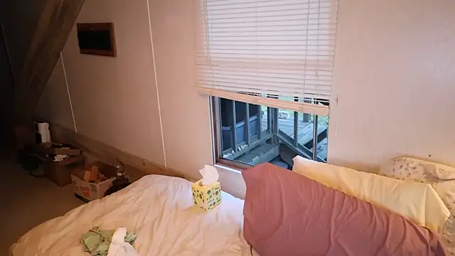 Snapshot of xxpixeyxx chatting on 09/26/25, 11:42 xxpixeyxx online show from 09/26/25, 11:42