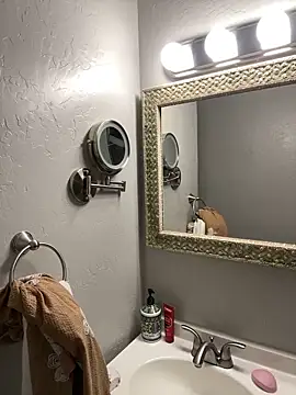 Snapshot of demonslayerr999 chatting on 12/02/24, 08:41 demonslayerr999 online show from 12/02/24, 08:41