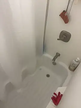 Snapshot of demonslayerr999 chatting on 12/10/24, 04:34 demonslayerr999 online show from 12/10/24, 04:34