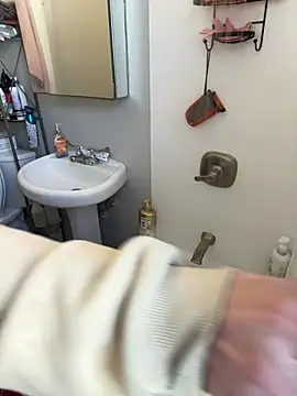 Snapshot of demonslayerr999 chatting on 01/13/25, 06:38 demonslayerr999 online show from 01/13/25, 06:38