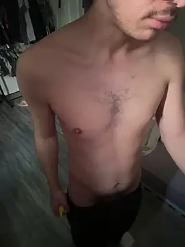 Snapshot of demonslayerr999 chatting on 09/13/25, 10:09 demonslayerr999 online show from 09/13/25, 10:09