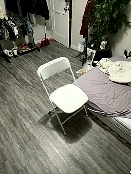 Snapshot of demonslayerr999 chatting on 10/14/25, 01:28 demonslayerr999 online show from 10/14/25, 01:28