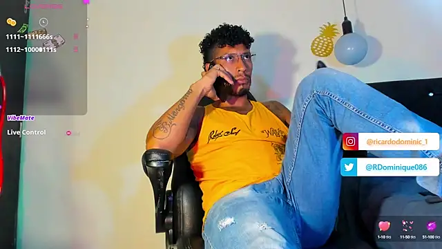 Snapshot of FuckHardlove chatting on 01/31/25, 06:03 FuckHardlove online show from 01/31/25, 06:03