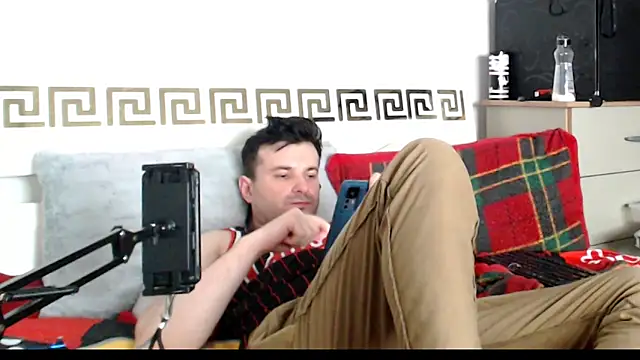 Snapshot of erotico69xxx chatting on 03/09/26, 02:15 erotico69xxx online show from 03/09/26, 02:15