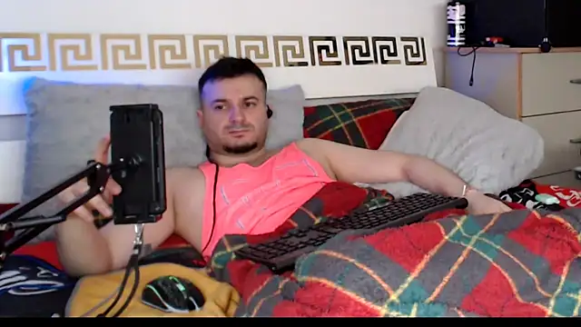 Snapshot of erotico69xxx chatting on 03/12/26, 01:06 erotico69xxx online show from 03/12/26, 01:06