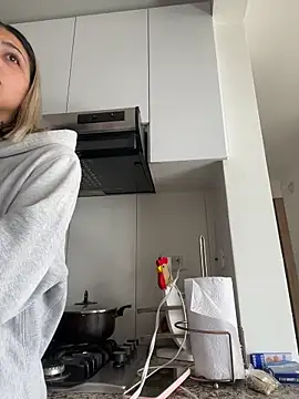 Ameellie online show from 01/11/26, 04:01