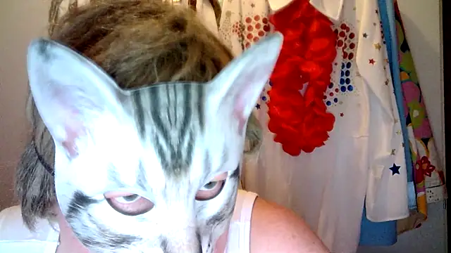 Snapshot of Sigorius chatting on 01/05/25, 06:45 Sigorius online show from 01/05/25, 06:45