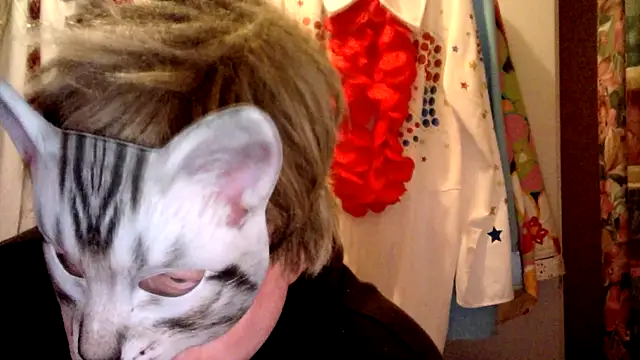 Snapshot of Sigorius chatting on 01/06/25, 03:53 Sigorius online show from 01/06/25, 03:53