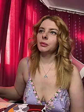 Snapshot of Day-off chatting on 11/22/25, 06:12 Day-off online show from 11/22/25, 06:12