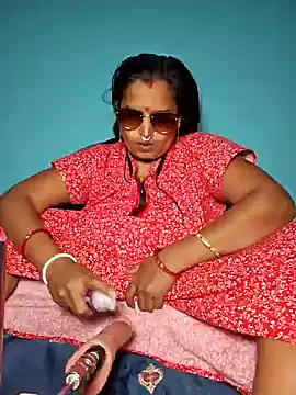 Snapshot of IsabellaEtthan_Emmanuelah chatting on 01/12/25, 09:51 IsabellaEtthan Emmanuelah online show from 01/12/25, 09:51