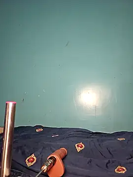 Snapshot of IsabellaEtthan_Emmanuelah chatting on 02/06/25, 10:15 IsabellaEtthan Emmanuelah online show from 02/06/25, 10:15