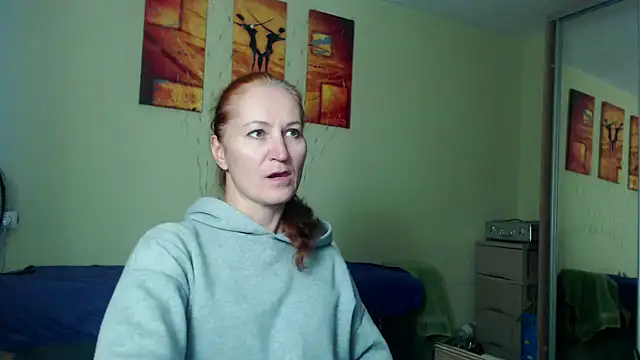 AmellyGrand online show from 10/21/25, 02:29