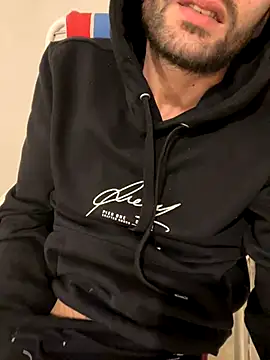 Snapshot of athenphysics chatting on 12/07/24, 09:00 athenphysics online show from 12/07/24, 09:00