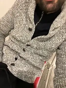 Snapshot of athenphysics chatting on 12/20/24, 04:04 athenphysics online show from 12/20/24, 04:04