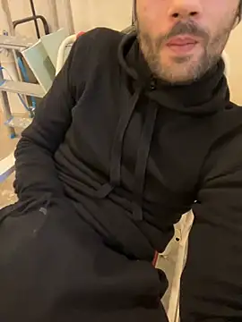 Snapshot of athenphysics chatting on 01/13/25, 03:36 athenphysics online show from 01/13/25, 03:36