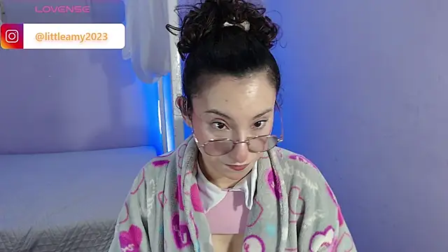 little  amy  online show from 03/19/25, 09:48