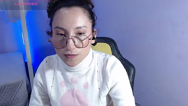 little  amy  online show from 03/21/25, 03:33