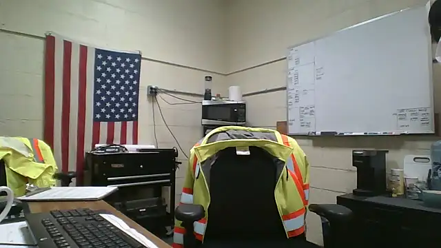 Snapshot of Cockrub1 chatting on 12/16/24, 01:11 Cockrub1 online show from 12/16/24, 01:11