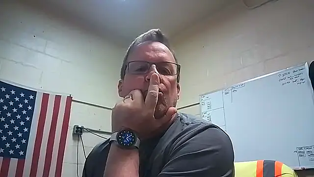 Snapshot of Cockrub1 chatting on 03/21/25, 11:22 Cockrub1 online show from 03/21/25, 11:22