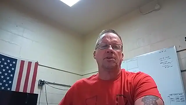 Snapshot of Cockrub1 chatting on 11/19/25, 12:16 Cockrub1 online show from 11/19/25, 12:16