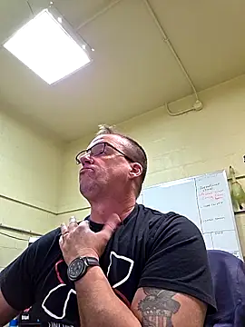 Snapshot of Cockrub1 chatting on 02/17/26, 11:50 Cockrub1 online show from 02/17/26, 11:50