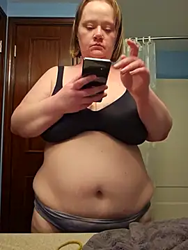 Snapshot of virgieblanca chatting on 02/21/25, 02:17 virgieblanca online show from 02/21/25, 02:17